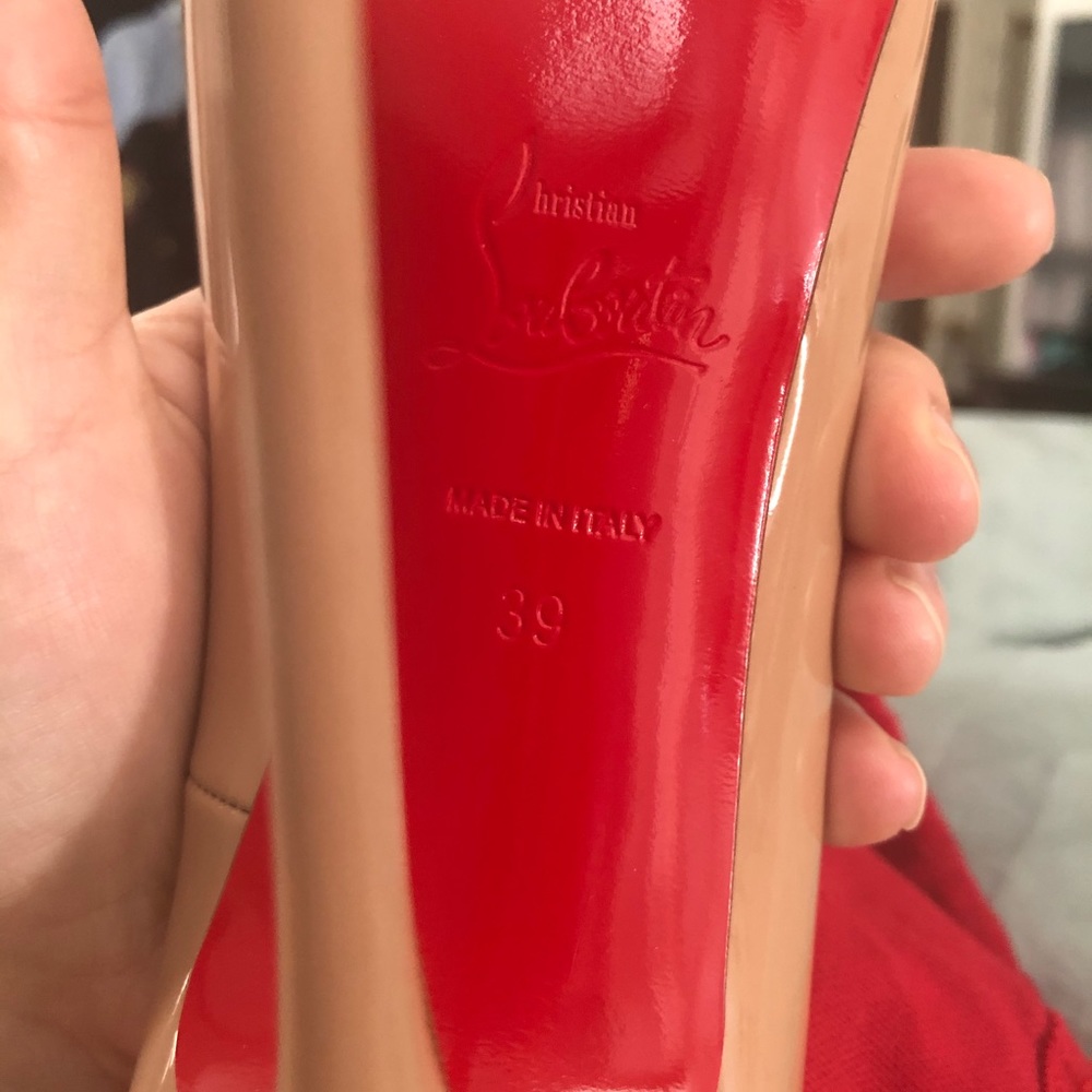 SOLD!!! Christian Louboutin: So Kate NEW - Picture 5 of 10